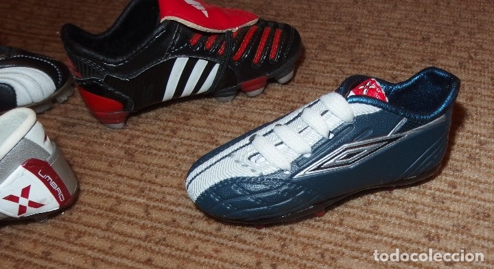 Coleccionismo deportivo: 4 MINI BOTAS DE F&Uacute;TBOL:UMBRO,ADIDAS,PUMA - Foto 11