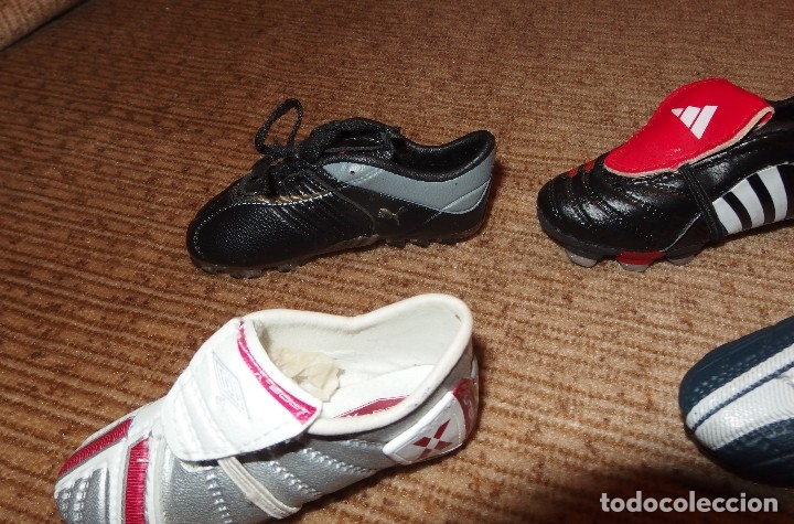 Coleccionismo deportivo: 4 MINI BOTAS DE F&Uacute;TBOL:UMBRO,ADIDAS,PUMA - Foto 13