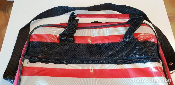 Coleccionismo deportivo: Bolsa Tipo bandolera munich a&ntilde;os 70-80 - Foto 4