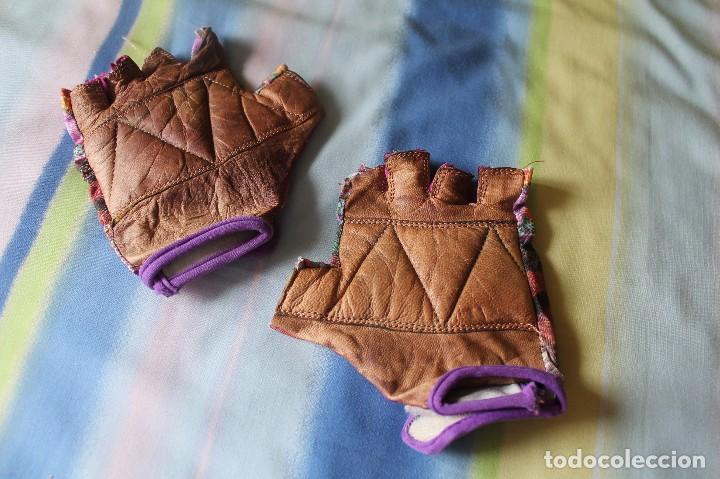 Coleccionismo deportivo: GUANTES DE BICI-EFA-A&Ntilde;OS 90 - Foto 2