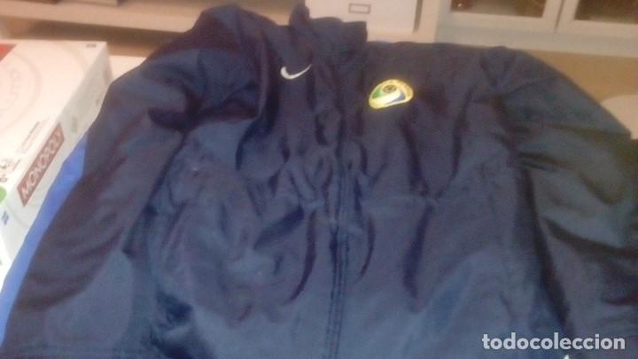 chaquetones nike