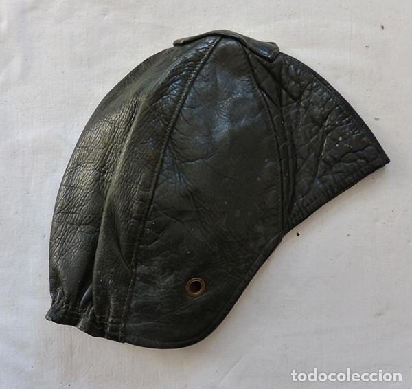 Coleccionismo deportivo: Gorro de piel de motorista - Foto 2
