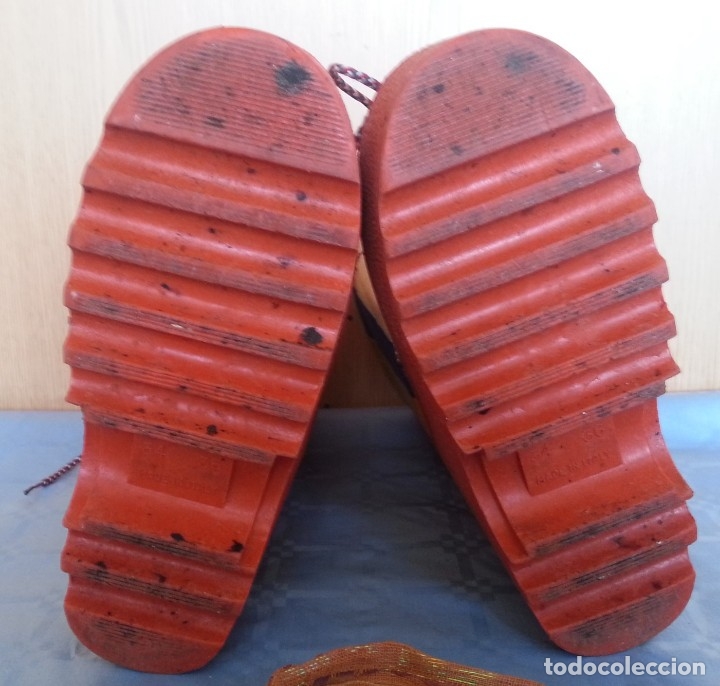 Coleccionismo deportivo: Botas de nieve para n&uacute;meros 34-36. Par - Foto 5