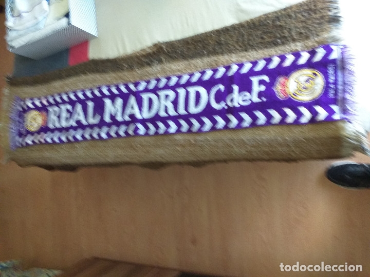 Coleccionismo deportivo: BUFANDA REAL MADRID + GORRO de invierno - Foto 1