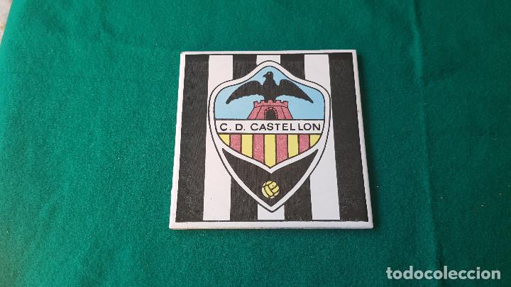 Coleccionismo deportivo: ESCUDO CERAMICA C.D. CASTELLON - Foto 1
