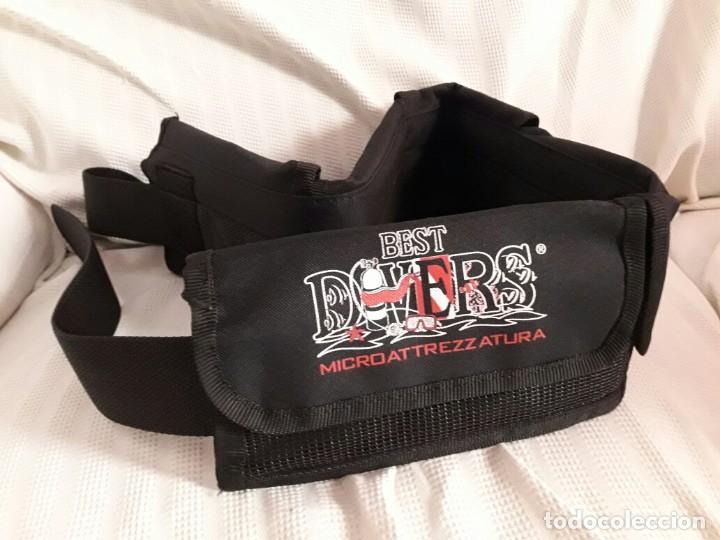 Coleccionismo deportivo: Cintur&oacute;n de buceo con 5 bolsillos marca Best Divers - Foto 1