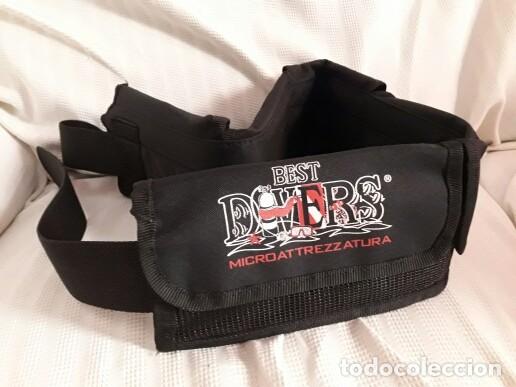 Coleccionismo deportivo: Cintur&oacute;n de buceo con 5 bolsillos marca Best Divers - Foto 2