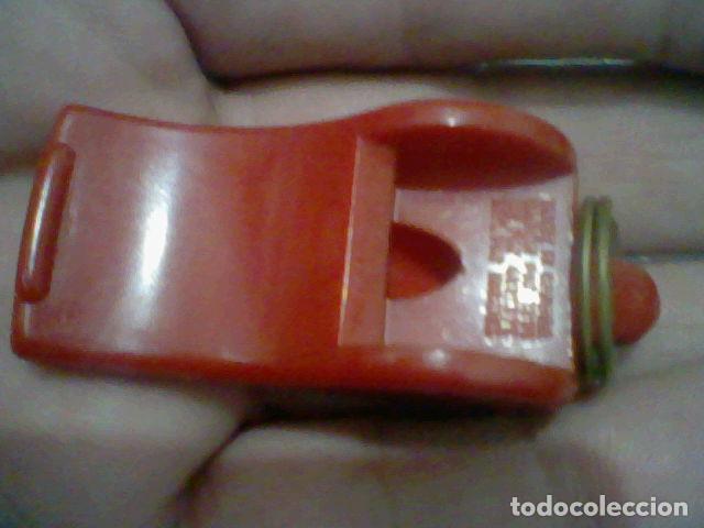 Coleccionismo deportivo: SILBATO CANADA FOX 40 CLASSIC VINTAGE WHISTLE ARBITRO PL&Aacute;STICO 5,5 CMS LARGO * - Foto 3