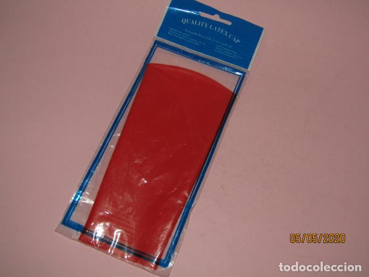 Coleccionismo deportivo: Descatalogado Gorro de Ba&ntilde;o de Latex Rojo de LA WALKIRIA - Foto 1