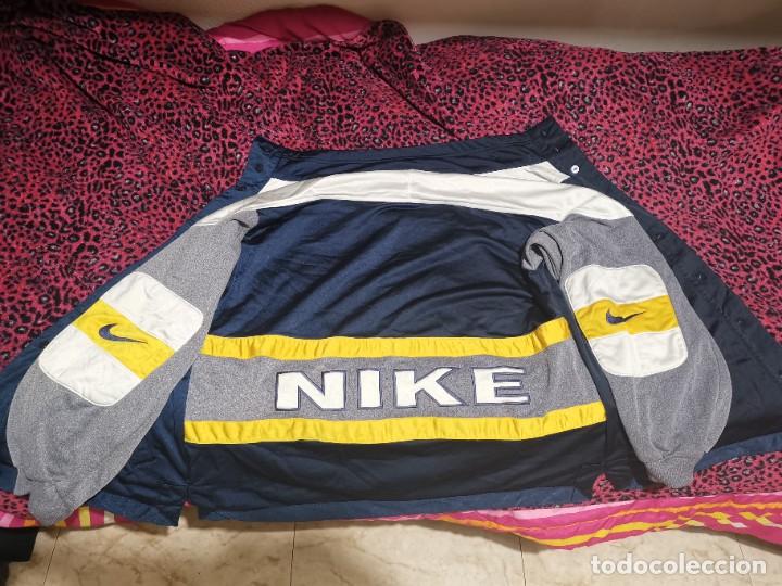 Coleccionismo deportivo: PRECIOSA CHAQUETA CH&Aacute;NDAL NIKE A&Ntilde;O 1996 - Foto 1