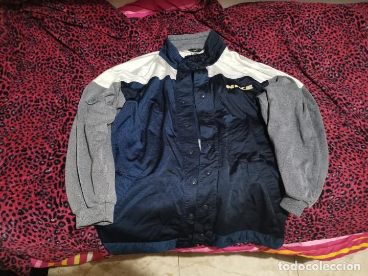 Coleccionismo deportivo: PRECIOSA CHAQUETA CH&Aacute;NDAL NIKE A&Ntilde;O 1996 - Foto 5