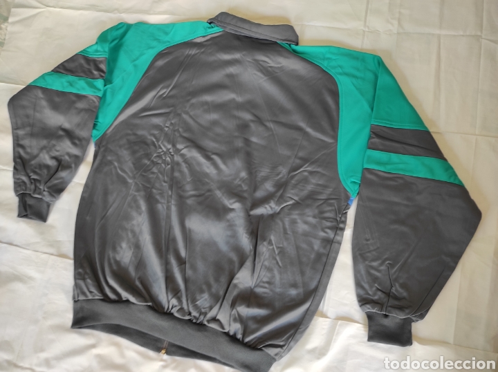Chándal karhu xll gris marengo/azul/verde sin u - Sold at Auction -  212820526