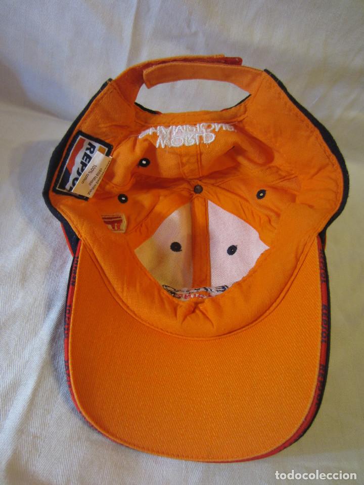 Coleccionismo deportivo: Gorra Repsol Racing Numero 1 World Champion - Foto 2
