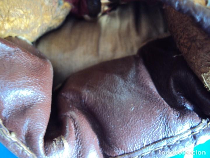 Coleccionismo deportivo: (F-201067)ANTIGUOS GUANTES DE BOXEO PIEL - Foto 7