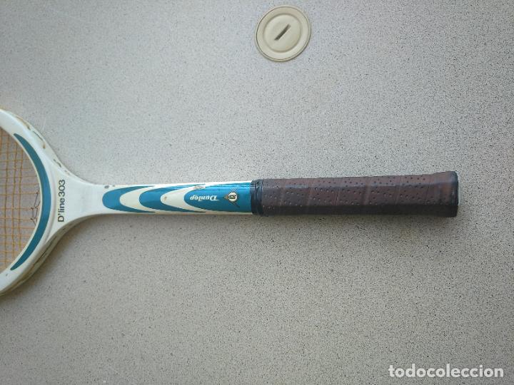Coleccionismo deportivo: Raqueta de tenis de madera antigua Dunlop - Foto 2