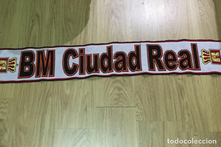 Coleccionismo deportivo: Bufanda bal&oacute;n mano - Foto 2