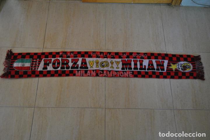 Coleccionismo deportivo: Bufanda Milan - goly - Foto 1