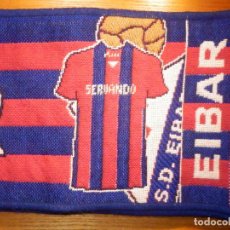 Coleccionismo deportivo: BUFANDA - FOULARD - F.C. CLUB FUTBOL - 11-4-2005 - REAL MADRID - S.D. EIBAR - 19 X 135 CM -