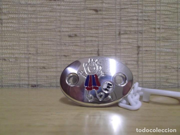 Coleccionismo deportivo: Aguja de pinza en plata con ni&ntilde;o del Bar&ccedil;a.Cunill - Foto 6
