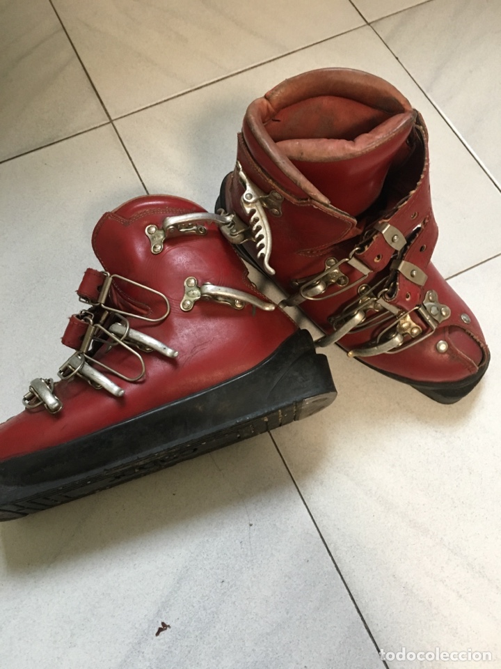 Coleccionismo deportivo: Botas de nieve-ski, n&uacute;mero 38. A&ntilde;o 1971. Marca caber. - Foto 1