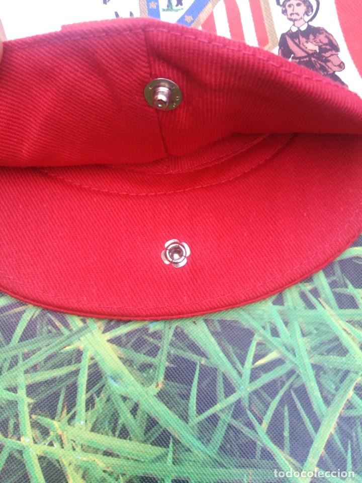 Coleccionismo deportivo: Gorra At. Madrid - Foto 3