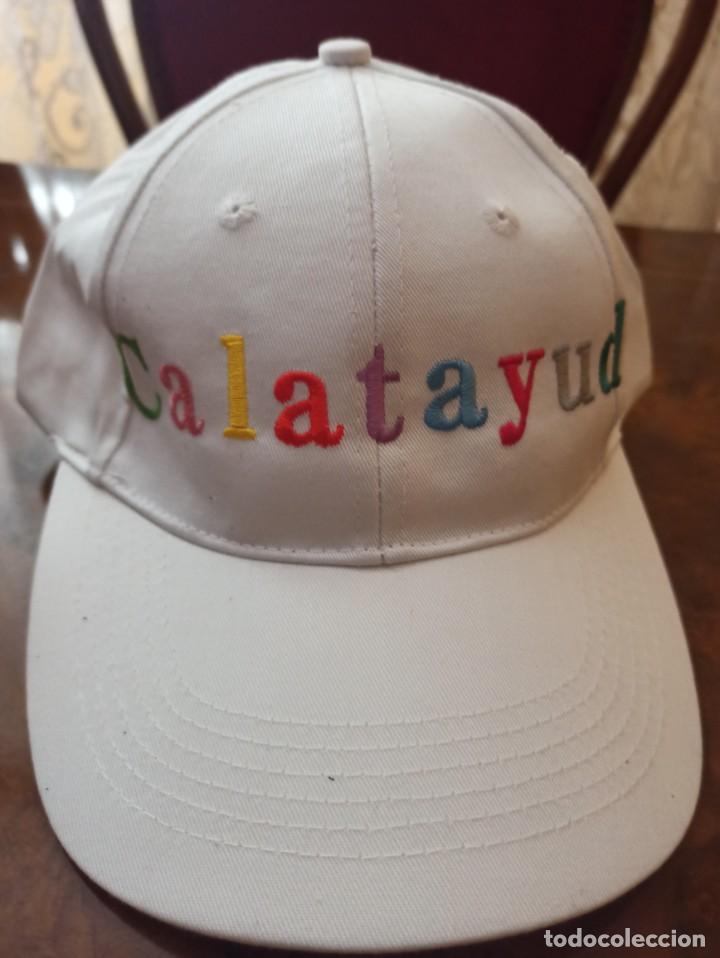 Coleccionismo deportivo: Gorra Calatayud letras colores bordadas seda - Foto 1