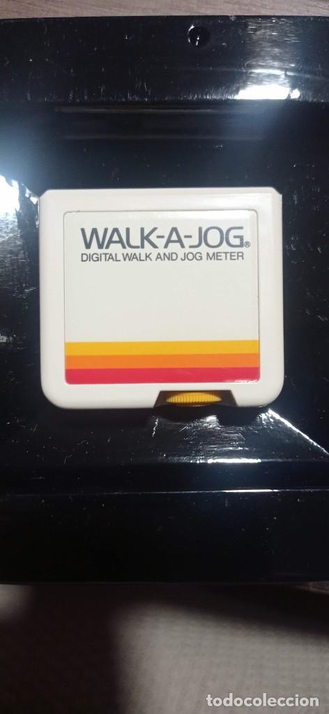 Coleccionismo deportivo: Antiguo Pod&oacute;metro YAMASA walk-a-jog funcionando - Foto 3