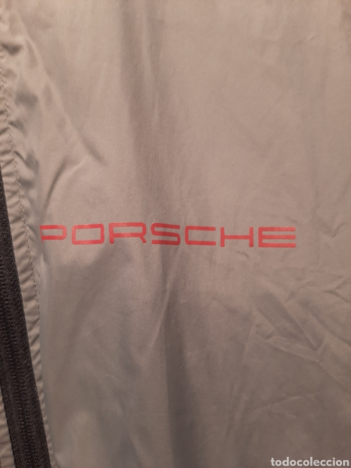 Coleccionismo deportivo: Chaqueta impermeable / cortavientos original Porsche - Foto 2