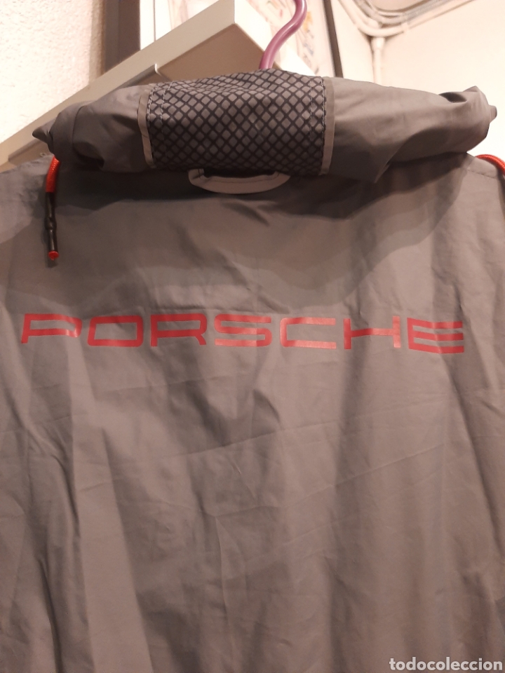 Coleccionismo deportivo: Chaqueta impermeable / cortavientos original Porsche - Foto 9