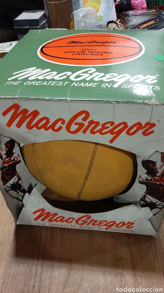 Coleccionismo deportivo: MAC GREGIR PELOTA USADA DE BALONCESTO CON CAJA - Foto 1