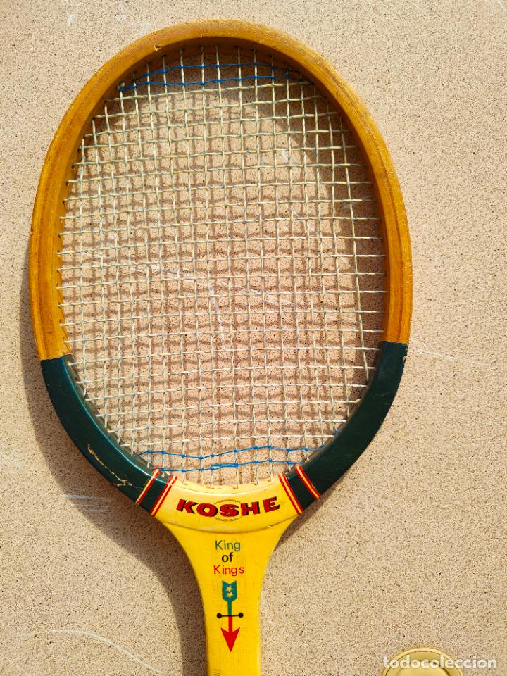Coleccionismo deportivo: Raqueta de tenis de madera antigua - Foto 2