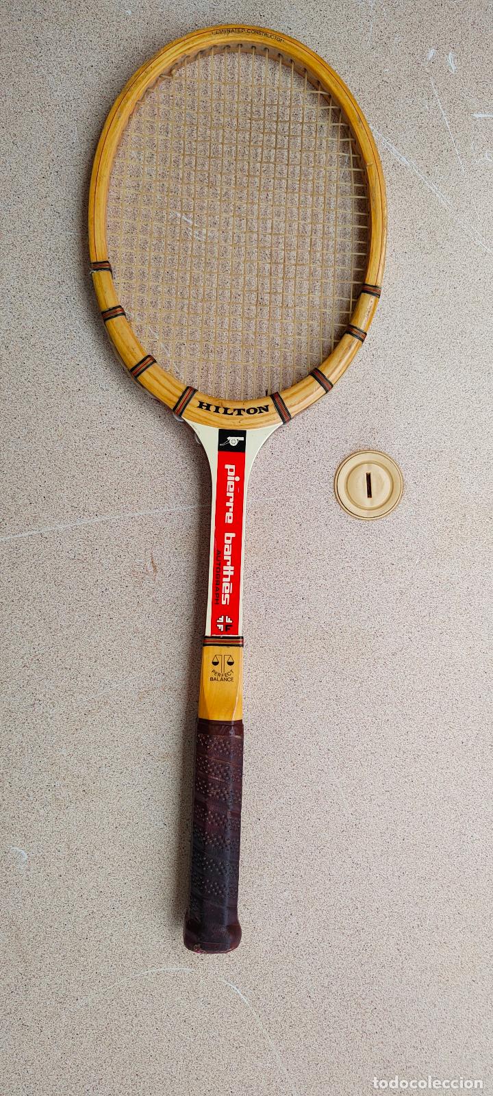 Coleccionismo deportivo: Raqueta de tenis antigua de madera Hilton - Foto 1