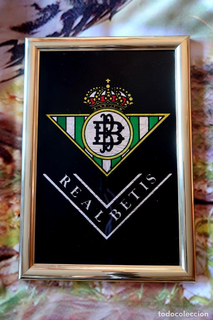 Coleccionismo deportivo: Escudo y plato del Betis - Foto 2