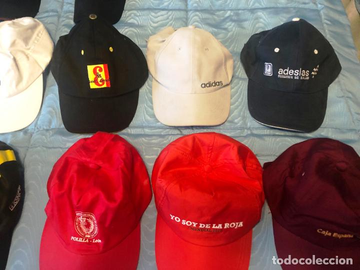 Coleccionismo deportivo: Veinte gorras de diferentes estamentos o empresas. - Foto 2