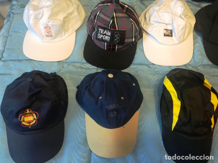 Coleccionismo deportivo: Veinte gorras de diferentes estamentos o empresas. - Foto 3