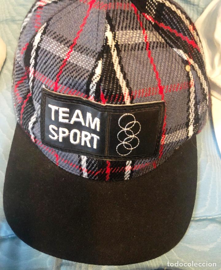 Coleccionismo deportivo: Veinte gorras de diferentes estamentos o empresas. - Foto 7