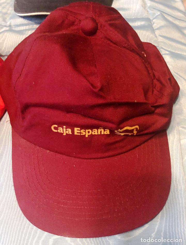 Coleccionismo deportivo: Veinte gorras de diferentes estamentos o empresas. - Foto 15