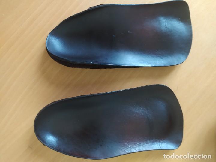 Coleccionismo deportivo: ANTIGUAS BOTAS ALTA MONTA&Ntilde;A VIBRAN. - Foto 3