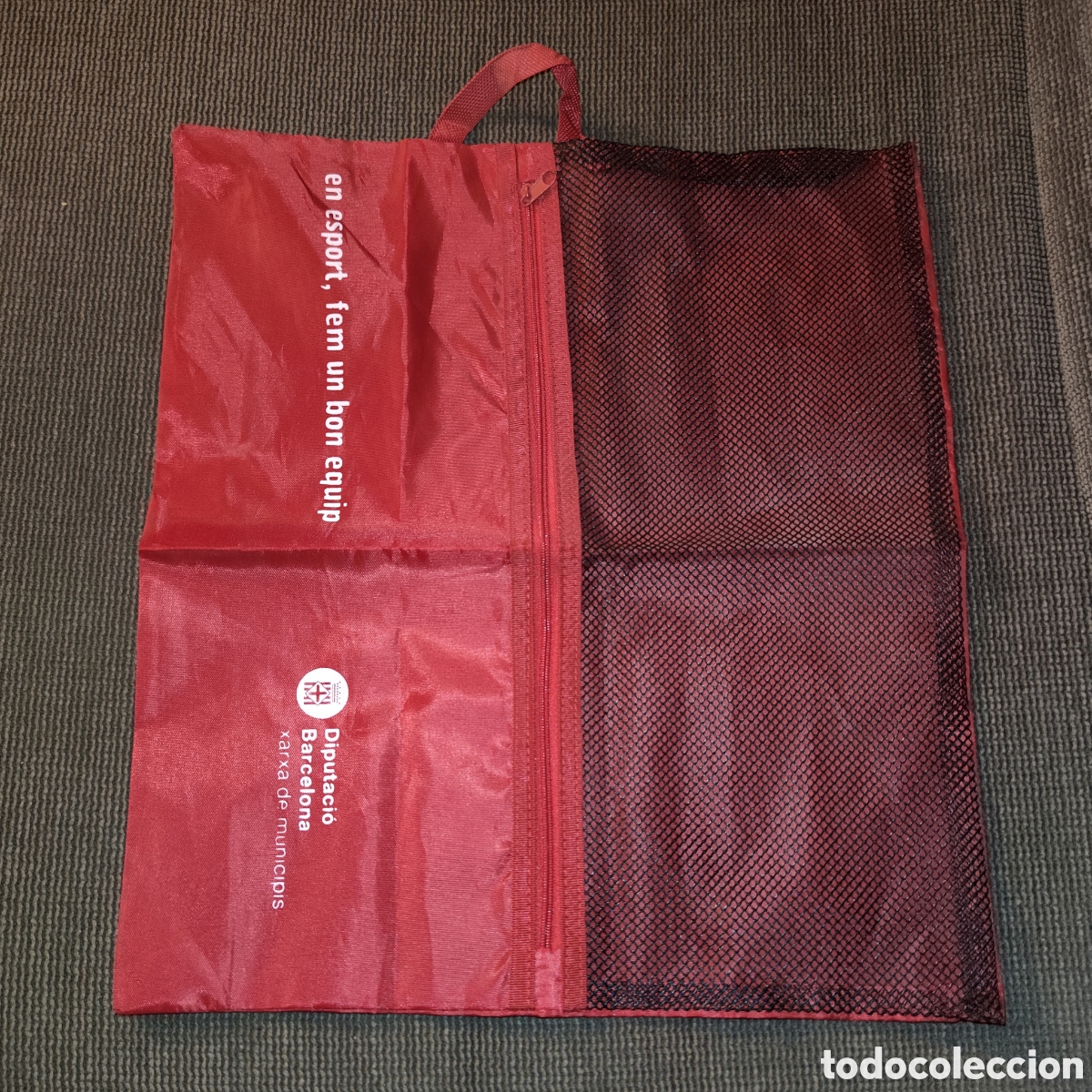 Coleccionismo deportivo: Bolsa deporte Diputaci&oacute; Barcelona c. 2010 - Foto 1