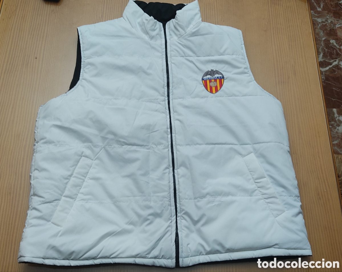 Coleccionismo deportivo: Chaleco de invierno reversible del Valencia C.F. - Foto 1