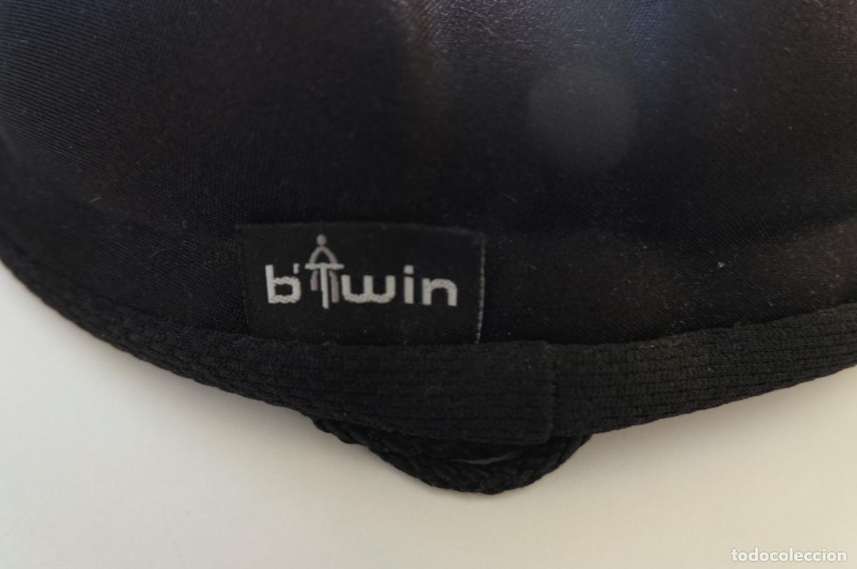 Coleccionismo deportivo: Lote complementos de bicileta: bomba de aire, funda para sill&iacute;n y candado - Foto 3