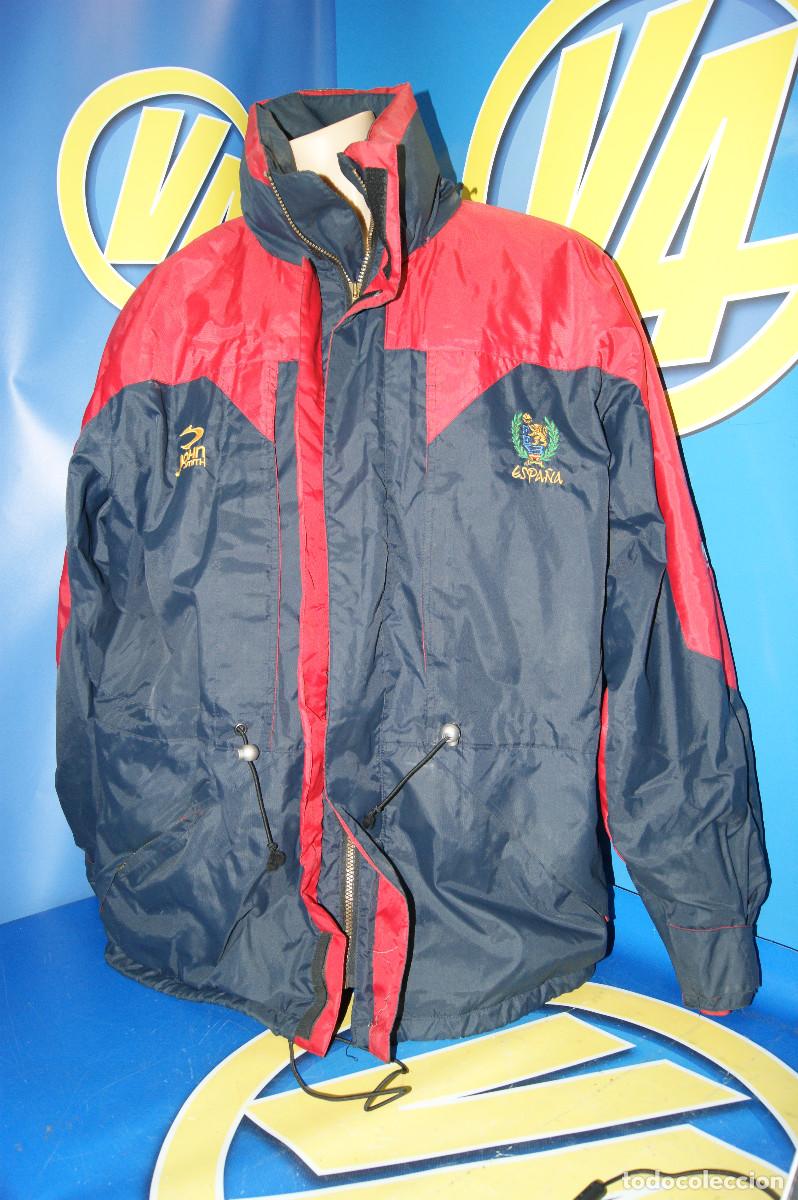Coleccionismo deportivo: Chaqueta invierno. Selecci&oacute;n espa&ntilde;ola Sydney 2000. - Foto 1