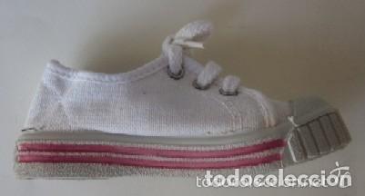 Coleccionismo deportivo: ZAPATOS DEPORTIVOS BALON - Foto 2