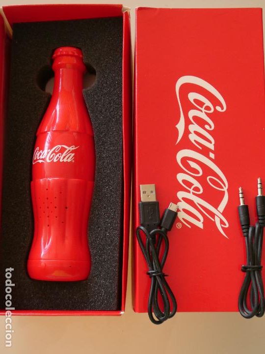 Coleccionismo deportivo: BONITO ALTAVOZ BOTELLA BOTELL&Iacute;N DE COCA COLA. CABLE O BLUETOOTH. FUNCIONANDO. 260GR - Foto 1