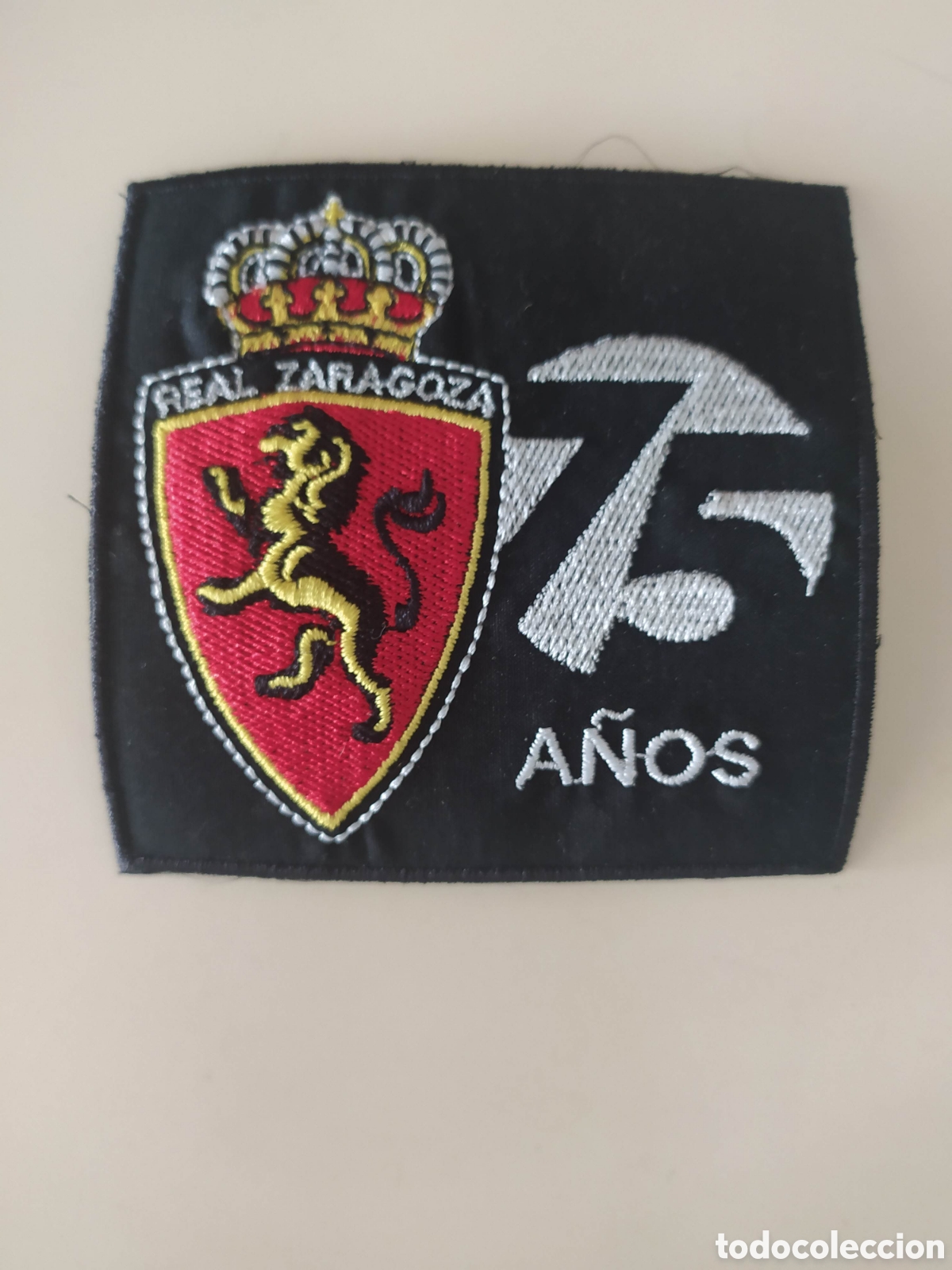 Coleccionismo deportivo: Parche Real Zaragoza 75 aniversario - Foto 1