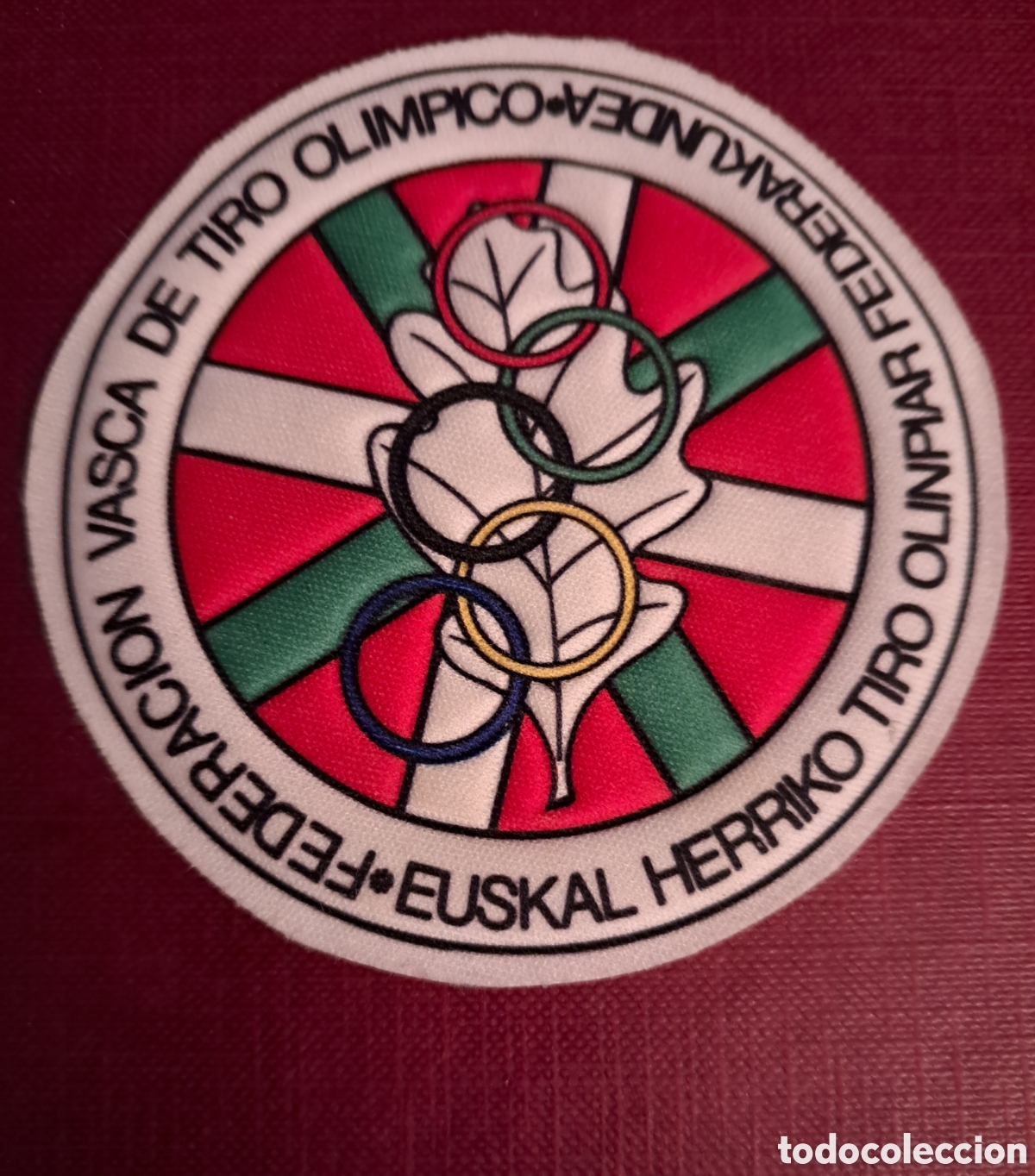 Coleccionismo deportivo: Parche Federaci&oacute;n Vasca de Tiro Ol&iacute;mpico - Foto 2
