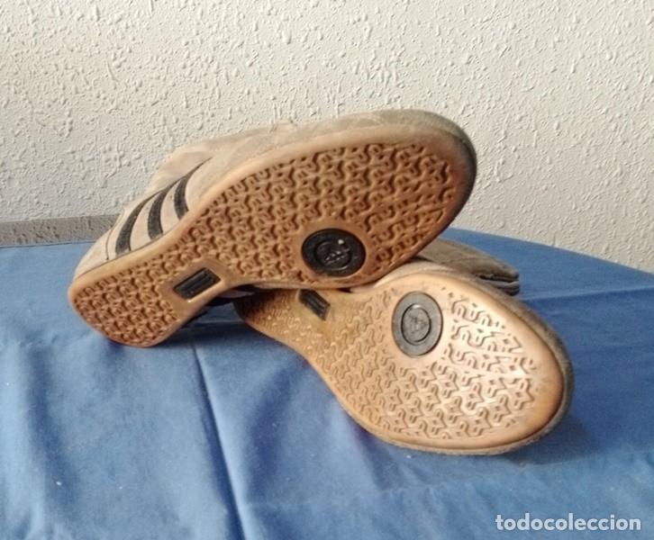 Coleccionismo deportivo: bota boxeo adidas marron - Foto 2