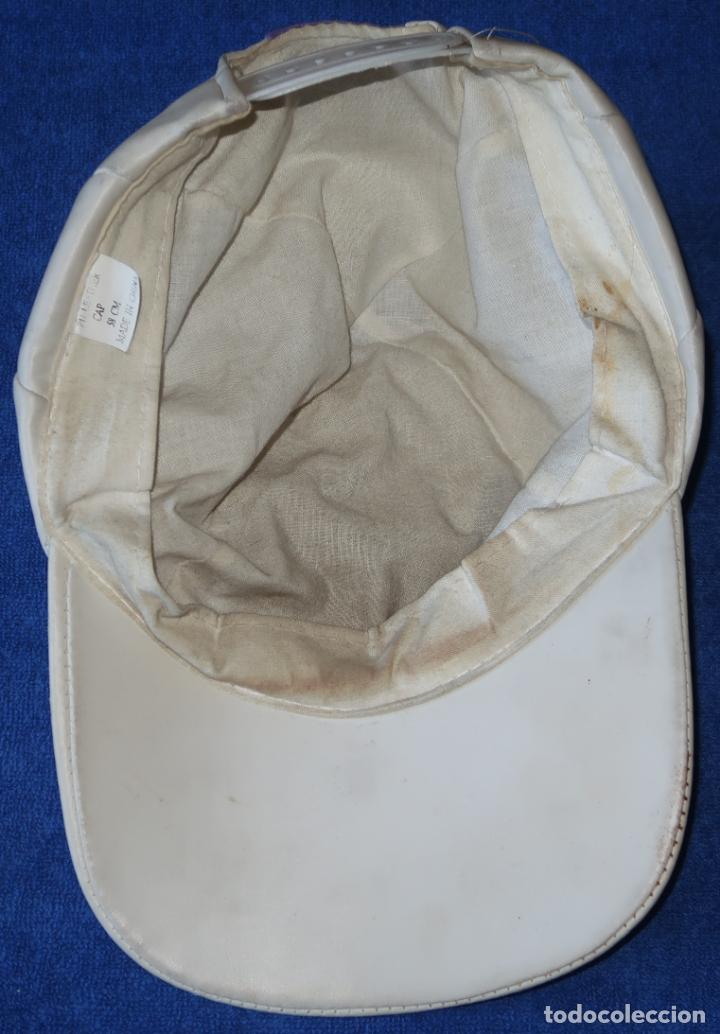Coleccionismo deportivo: Antigua Gorra Vintage - Real Madrid - Foto 2