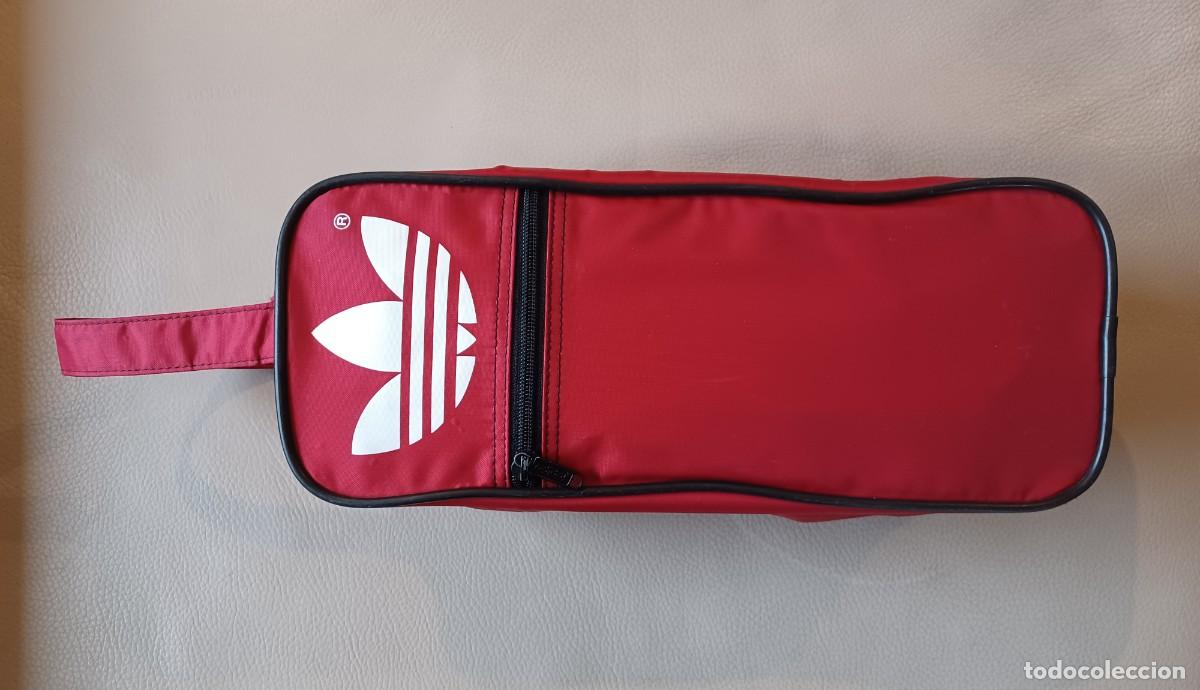 Coleccionismo deportivo: Bolsa de mano Adidas, a&ntilde;os 80. - Foto 2