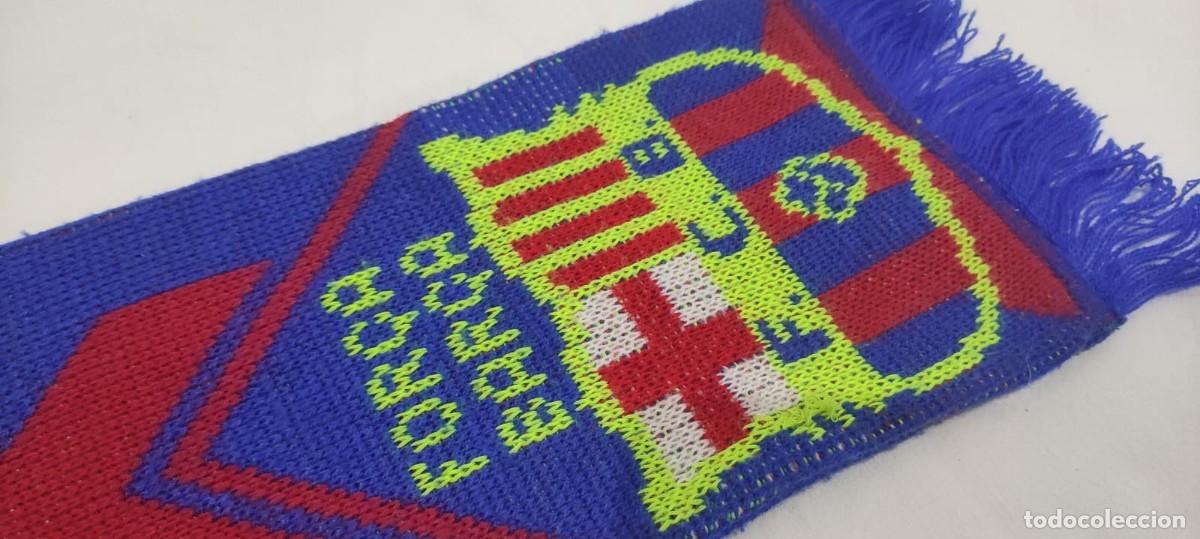 Coleccionismo deportivo: BUFANDA DE LANA DEL F.C. BARCELONA - Foto 1